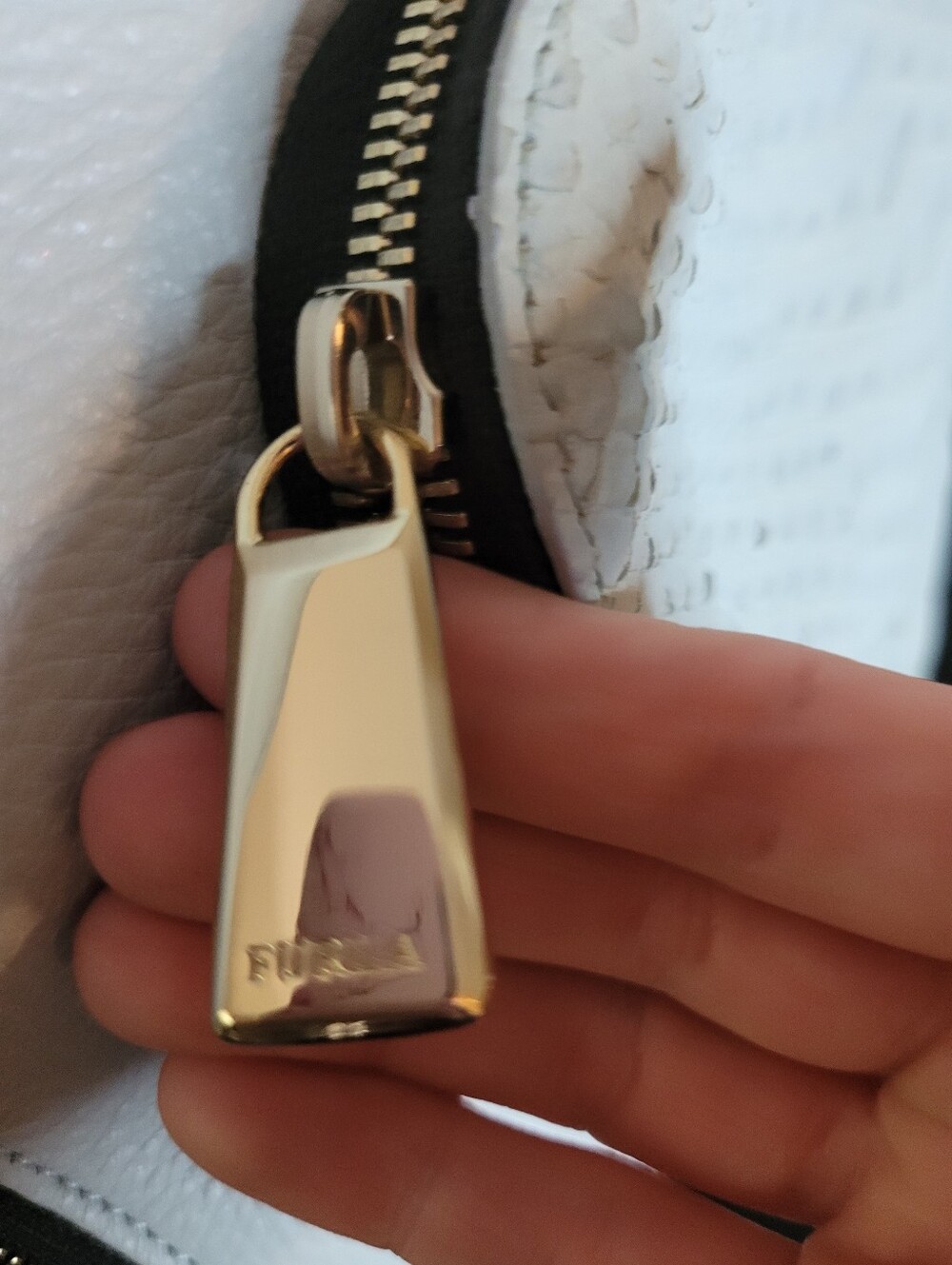 FURLA FRIDA SHOULDER CALF LEATHER BAG - Picture 12 of 15